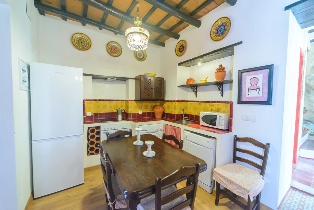 Casa Spa La Agueda Y Robledo Penaflor Ngoại thất bức ảnh