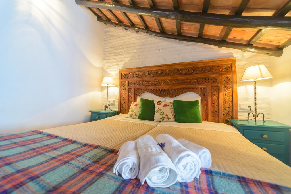 Casa Spa La Agueda Y Robledo Penaflor Ngoại thất bức ảnh
